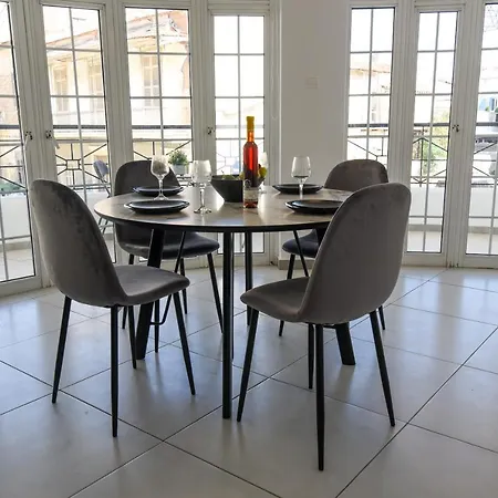 Apartamento Jana's 2-br In *