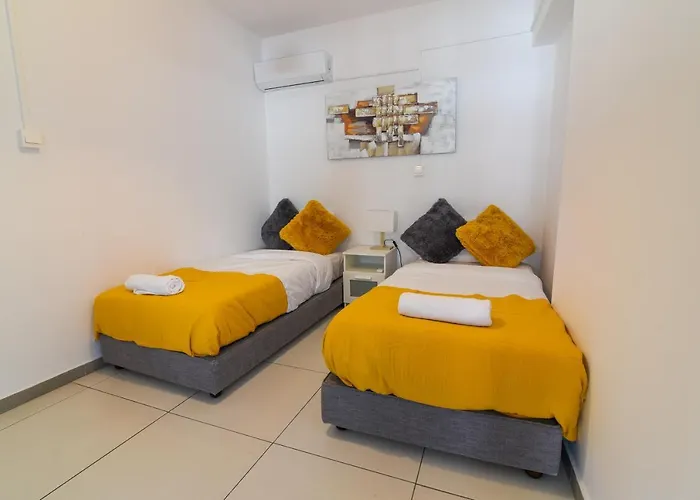 Jana's 2-br In * Lárnaca